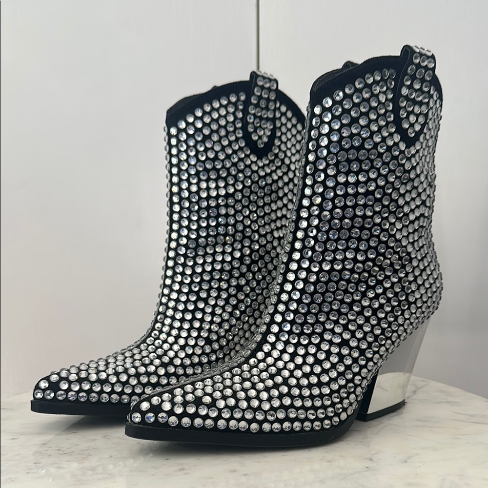 🪩 Black and Silver Studded Ankle Boots with Western Heel